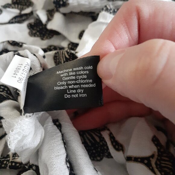 Lane Bryant Women's White Black Floral Tie Neck Blouse 22 - Picture 10 of 13